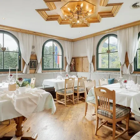 Alpenschloessl Hotel 4*