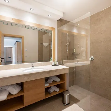 Hotel Alpenschlössl 4*